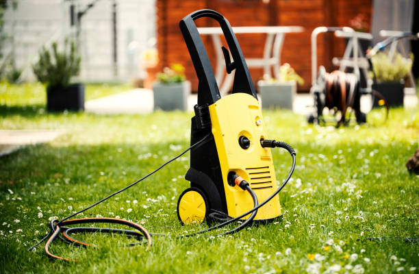 Best Building Exterior Pressure Washing in Ashland, WI